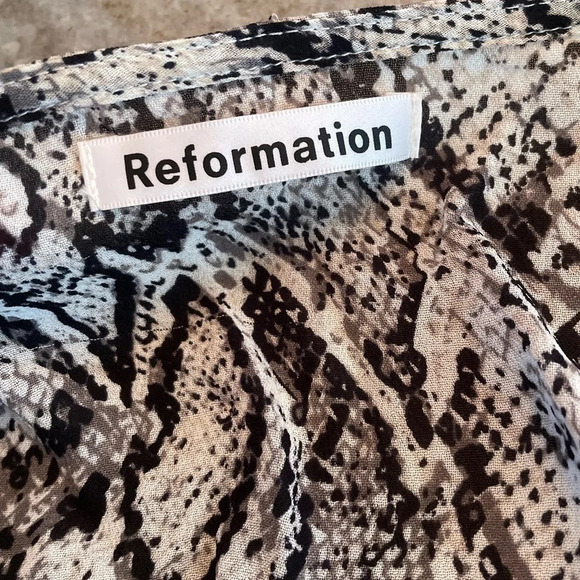 Reformation Jenna Snake Skin Top - Picture 2 of 10